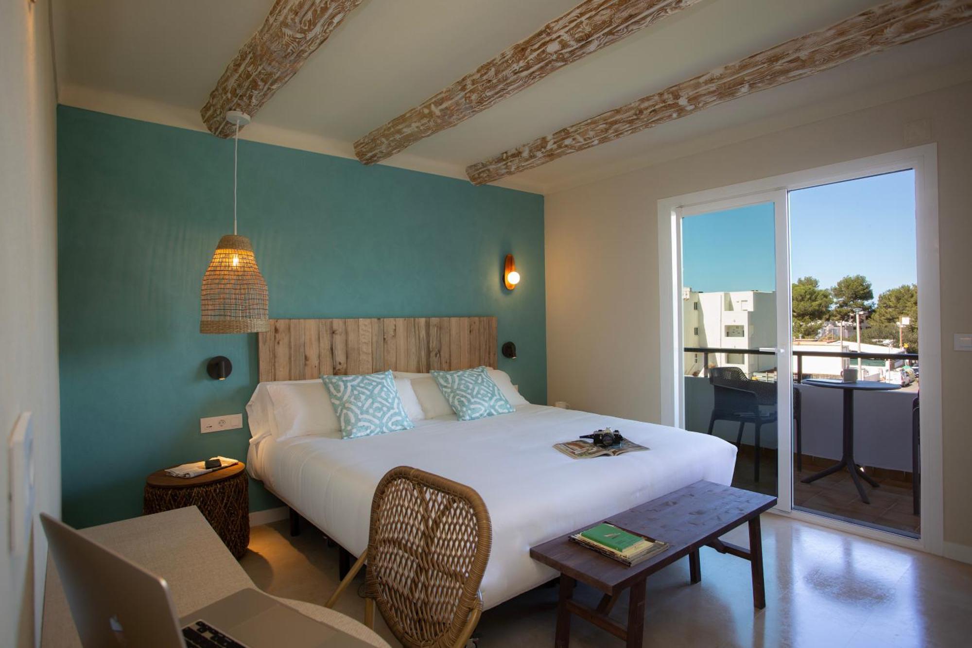 Hotel Bahia Playa San Antonio  Bagian luar foto