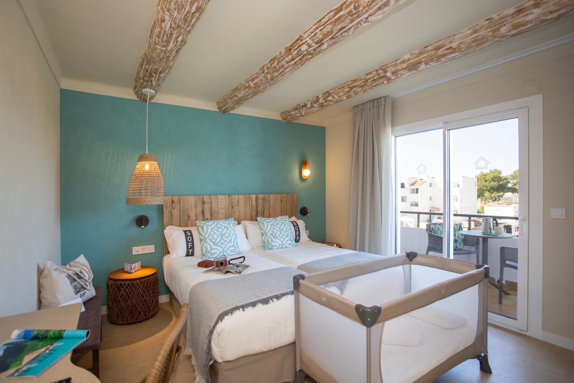 Hotel Bahia Playa San Antonio  Bagian luar foto